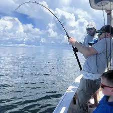 Advantages and Disadvantages of Slow Jigging (Slow Iron Plate Fishing)