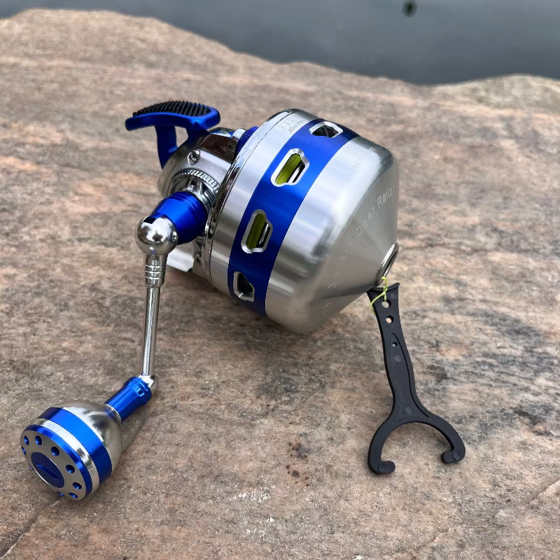 best spincast reels for saltwater Zebco 808 Reel and Fishing Rod Combo, 7-Foot 2-Piece Fishing Pole, Size 80 Reel, Changeable Right- or Left-Hand Retrieve, Pre-Spooled with 20-Pound Zebco Line, Black The simple push SPINCAST REEl:Spincast Fishing Reel with